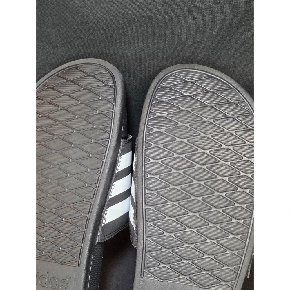 Adidas Adilette Shower Slides Mens‎ 8 Black White Athletic Sandals JS4313